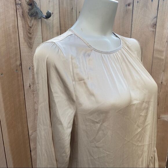 H&M satin finish cream color maxi dress size medium - Picture 3 of 12